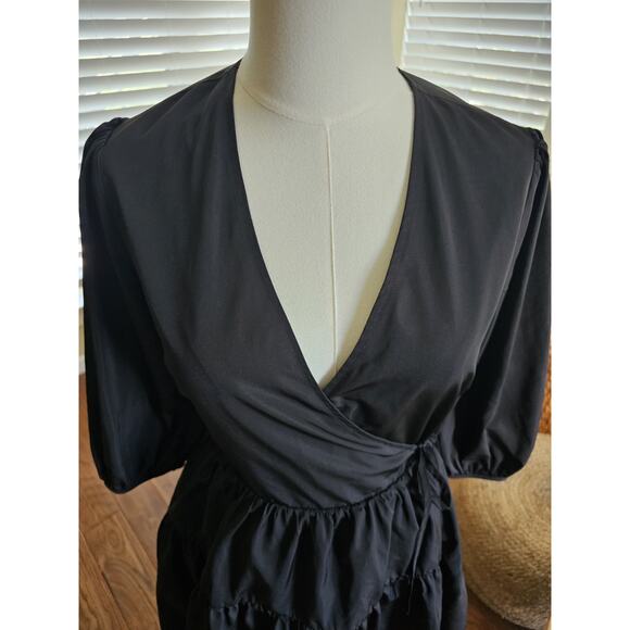 Love,Bonita Black Wrap Dress Women's Size 4 - Picture 2 of 10